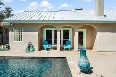 Charming 3-bedroom, 2-Bath home located on a peaceful cul-de-sac on Rockport Country Club in Texas - for sale on GolfHomes.com, golf home, golf lot