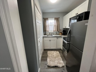 Discover this fully furnished, turnkey studio on the second on Blue Knob Rec Area Golf Course in Pennsylvania - for sale on GolfHomes.com, golf home, golf lot