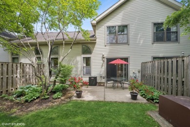 Welcome Home to this well-maintained townhome in prestigious on Palatine Hills Golf Course in Illinois - for sale on GolfHomes.com, golf home, golf lot