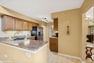 Welcome Home to this well-maintained townhome in prestigious on Palatine Hills Golf Course in Illinois - for sale on GolfHomes.com, golf home, golf lot
