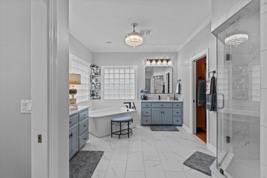 Exquisite Luxury Living in The Highlands | 606 Royal Parkway - on Highland Oaks Golf Course in Alabama - for sale on GolfHomes.com, golf home, golf lot