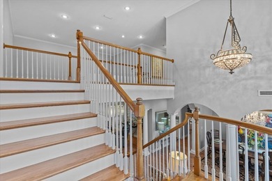 Exquisite Luxury Living in The Highlands | 606 Royal Parkway - on Highland Oaks Golf Course in Alabama - for sale on GolfHomes.com, golf home, golf lot