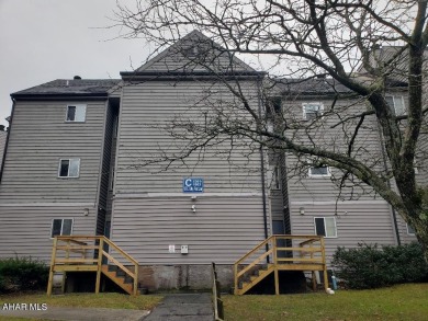 3nd floor Loft ,  Located in the Allegheny Mountains at Blue on Blue Knob Rec Area Golf Course in Pennsylvania - for sale on GolfHomes.com, golf home, golf lot