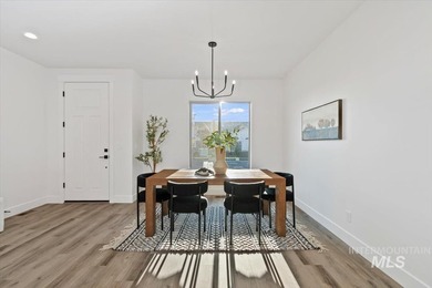 This 1,688 sq. ft., 3-bedroom, 2-bathroom patio home with a on Falcon Crest Golf Club in Idaho - for sale on GolfHomes.com, golf home, golf lot