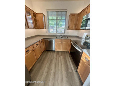 Turnkey! This beautifully maintained 2 bed, 2 bath single-level on StoneRidge Golf Course in Arizona - for sale on GolfHomes.com, golf home, golf lot