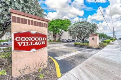Gorgeous & Spacious CORNER UNIT with Huge Enclosed Balcony with on  in Florida - for sale on GolfHomes.com, golf home, golf lot