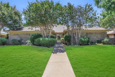 NEWLY PAINTED  NEW CARPET!!! MOVE IN READY!! Welcome to this on Sherrill Park Golf Course in Texas - for sale on GolfHomes.com, golf home, golf lot