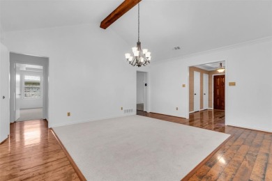 NEWLY PAINTED  NEW CARPET!!! MOVE IN READY!! Welcome to this on Sherrill Park Golf Course in Texas - for sale on GolfHomes.com, golf home, golf lot