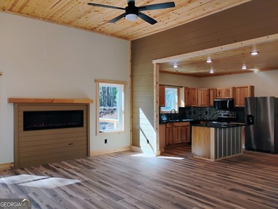 Contemporary Rustic Retreat in Coosawattee River Resort, Welcome on White Path Golf Club in Georgia - for sale on GolfHomes.com, golf home, golf lot