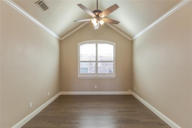 Beautiful 3-bedroom, 2-bath home in the sought-after Heath Golf on Heath Golf and Yacht Club in Texas - for sale on GolfHomes.com, golf home, golf lot