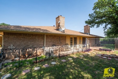 PRIME  LOCATION! Grab your golf clubs and hop in your cart! This on San Angelo Country Club in Texas - for sale on GolfHomes.com, golf home, golf lot