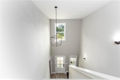 Welcome to 702 Riverside Estates -- a move-in ready, 3 bedroom on Riverside Country Club in Alabama - for sale on GolfHomes.com, golf home, golf lot