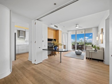 Beautifully renovated and offered turnkey furnished, this 3BR/3 on Longboat Key Golf Club Resort in Florida - for sale on GolfHomes.com, golf home, golf lot