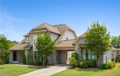 Beautifully maintained 4-bed, 3.5-bath home with a 3-car garage on The Auburn University Club in Alabama - for sale on GolfHomes.com, golf home, golf lot