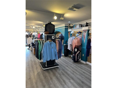 Experience Luxury Living in Royal Palm Golf Estates.
Welcome to on Eagle Lakes Golf Club in Florida - for sale on GolfHomes.com, golf home, golf lot