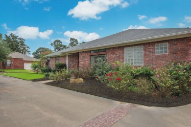 Gorgeous low maintenance move-in ready patio home located close on Crown Colony Country Club in Texas - for sale on GolfHomes.com, golf home, golf lot