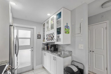 Beautiful 2BR/2BA Condo In GARDEN-AIRE VILLAGE SOUTH! Located on Pompano Beach Golf Course  in Florida - for sale on GolfHomes.com, golf home, golf lot