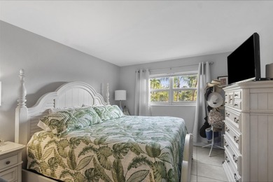 Beautiful 2BR/2BA Condo In GARDEN-AIRE VILLAGE SOUTH! Located on Pompano Beach Golf Course  in Florida - for sale on GolfHomes.com, golf home, golf lot