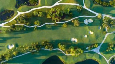 Beautifully updated & recently renovated home in the highly on PGA National Golf Club in Florida - for sale on GolfHomes.com, golf home, golf lot