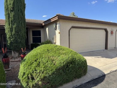 You will love this move in ready open concept townhouse on Prescott Golf and Country Club in Arizona - for sale on GolfHomes.com, golf home, golf lot
