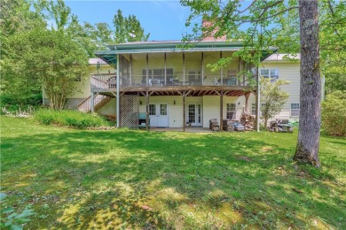 Welcome to this CHICKASAW POINT GOLF COURSE HOME situated on a on The Trail At Chickasaw Pointe in South Carolina - for sale on GolfHomes.com, golf home, golf lot