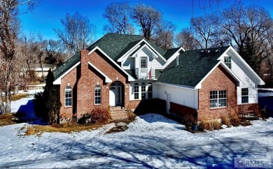 Secluded Waterfront Retreat on 1.5 Acres.This stunning 4-bedroom on Jefferson Hills Golf Course in Idaho - for sale on GolfHomes.com, golf home, golf lot