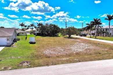 Exclusively presented by Sunland Real Estate: Rare 0.25-acre lot on El Rio Golf Course and Club in Florida - for sale on GolfHomes.com, golf home, golf lot