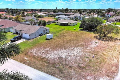 Exclusively presented by Sunland Real Estate: Rare 0.25-acre lot on El Rio Golf Course and Club in Florida - for sale on GolfHomes.com, golf home, golf lot