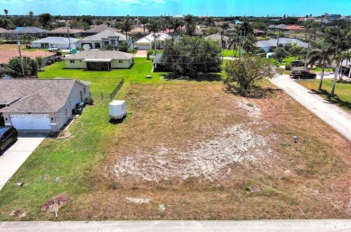Exclusively presented by Sunland Real Estate: Rare 0.25-acre lot on El Rio Golf Course and Club in Florida - for sale on GolfHomes.com, golf home, golf lot