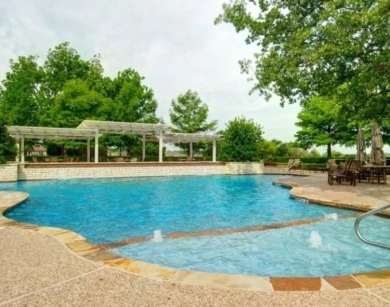 Charming 3 bed, 2 bath one owner home in the highly desirable on Heritage Ranch Golf and Country Club in Texas - for sale on GolfHomes.com, golf home, golf lot