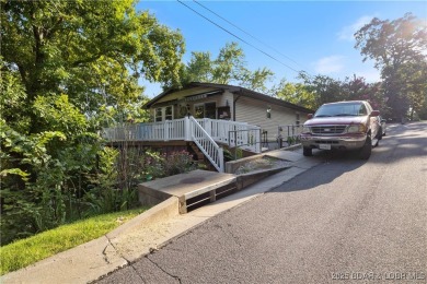 Welcome to this charming 3-bedroom, 2.5-bathroom home, ideally on Bear Creek Valley Golf Club in Missouri - for sale on GolfHomes.com, golf home, golf lot