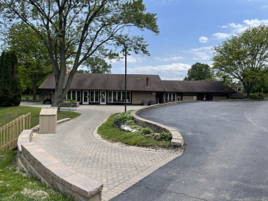 Don't miss this charming two-story, 1-bedroom, 1-bath condo on Fox Lake Country Club, Inc. in Illinois - for sale on GolfHomes.com, golf home, golf lot