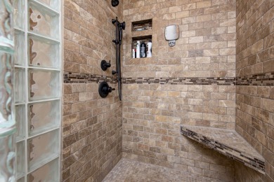 Check out this charming stand alone condo at the Villas of on Kimberling City Golf Club in Missouri - for sale on GolfHomes.com, golf home, golf lot