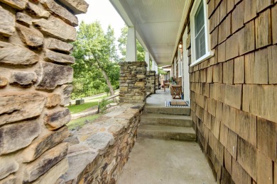 Check out this charming stand alone condo at the Villas of on Kimberling City Golf Club in Missouri - for sale on GolfHomes.com, golf home, golf lot