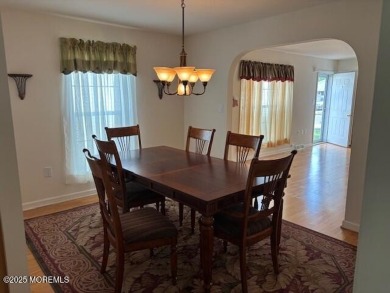 What a wonderful home in Fairways at Mays Landing.  This on Mays Landing Golf and Country Club in New Jersey - for sale on GolfHomes.com, golf home, golf lot