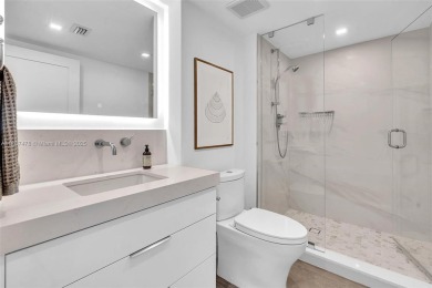 This beautiful 2 bedroom/ 2 bathroom condo has gorgeous views of on Turnberry Isle Resort and Club in Florida - for sale on GolfHomes.com, golf home, golf lot