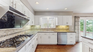 Buyer's cold feet is your opportunity to own this great house! on Seven Bridges Golf Club in Illinois - for sale on GolfHomes.com, golf home, golf lot