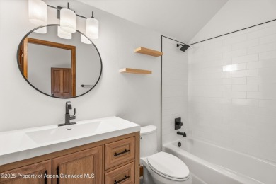 75 Buffalo Lane is ready for you to enjoy! The owners have on Aspen Glen Club in Colorado - for sale on GolfHomes.com, golf home, golf lot