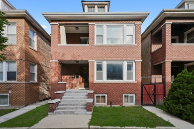 A complete booklet with financial details, a list of building on Marquette Park Golf Course in Illinois - for sale on GolfHomes.com, golf home, golf lot