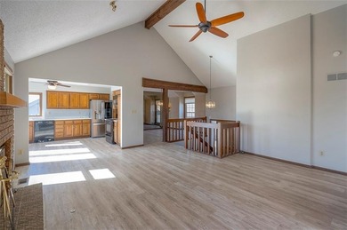 MILLION DOLLAR VIEWS for sale!!!  LAKEFRONT and GOLF FRONT!!! on Lakewood Oaks Golf Club, Ltd. in Missouri - for sale on GolfHomes.com, golf home, golf lot