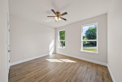 A MUST SEE... PRICED TO SELL!! Beautiful new construction with 3 on The Club At Runaway Bay in Texas - for sale on GolfHomes.com, golf home, golf lot