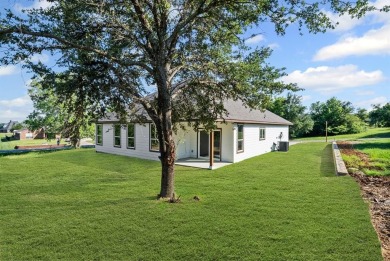 A MUST SEE... PRICED TO SELL!! Beautiful new construction with 3 on The Club At Runaway Bay in Texas - for sale on GolfHomes.com, golf home, golf lot