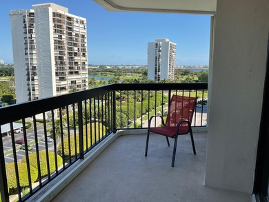 Make this 2br 2bath unit your forever home.  It has new flooring on The President Country Club in Florida - for sale on GolfHomes.com, golf home, golf lot