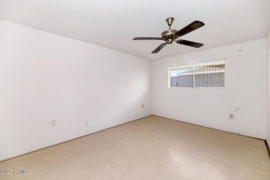 Calling all flippers, investors, and visionaries! This 3-bedroom on Sun City Lakes West and East in Arizona - for sale on GolfHomes.com, golf home, golf lot