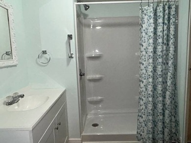 Amazing 3 bedroom, 2 full-bath double-wide could be yours in on Wedgewood Golf Club in Florida - for sale on GolfHomes.com, golf home, golf lot