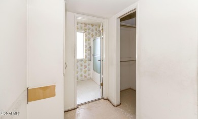 Calling all flippers, investors, and visionaries! This 3-bedroom on Sun City Lakes West and East in Arizona - for sale on GolfHomes.com, golf home, golf lot