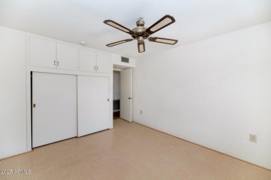 Calling all flippers, investors, and visionaries! This 3-bedroom on Sun City Lakes West and East in Arizona - for sale on GolfHomes.com, golf home, golf lot
