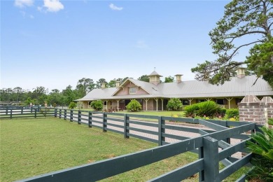 Great Location in Harbour Town! This Villa has quick access to on Harbour Town Golf Links in South Carolina - for sale on GolfHomes.com, golf home, golf lot