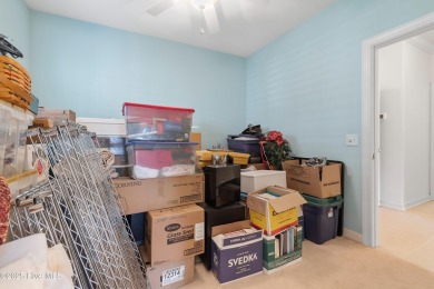 This 3 BR, 2.5 bathroom Osprey Ridge end unit condo in the on Sea Trail Golf Resort in North Carolina - for sale on GolfHomes.com, golf home, golf lot