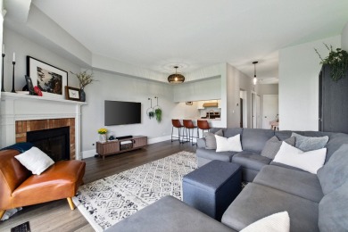 Glendale Lakes-Highly sought after 2 Story townhomes. This home on Glendale Lakes Golf Club in Illinois - for sale on GolfHomes.com, golf home, golf lot
